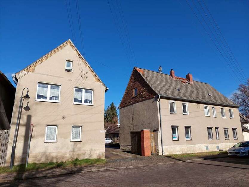 Haus zum Kaufen in Braunsbedra 359.000 € 540 m²