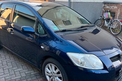 Toyota Auris 239.000 km 2.800 &euro; Dresden 01139