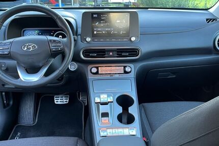 Hyundai KONA Elektro 29.000 km 20.300 &euro; Wanderup 24997