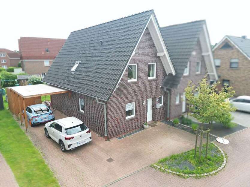 Haus zum Kaufen in Emden Larrelt 270.000 € 105 m²