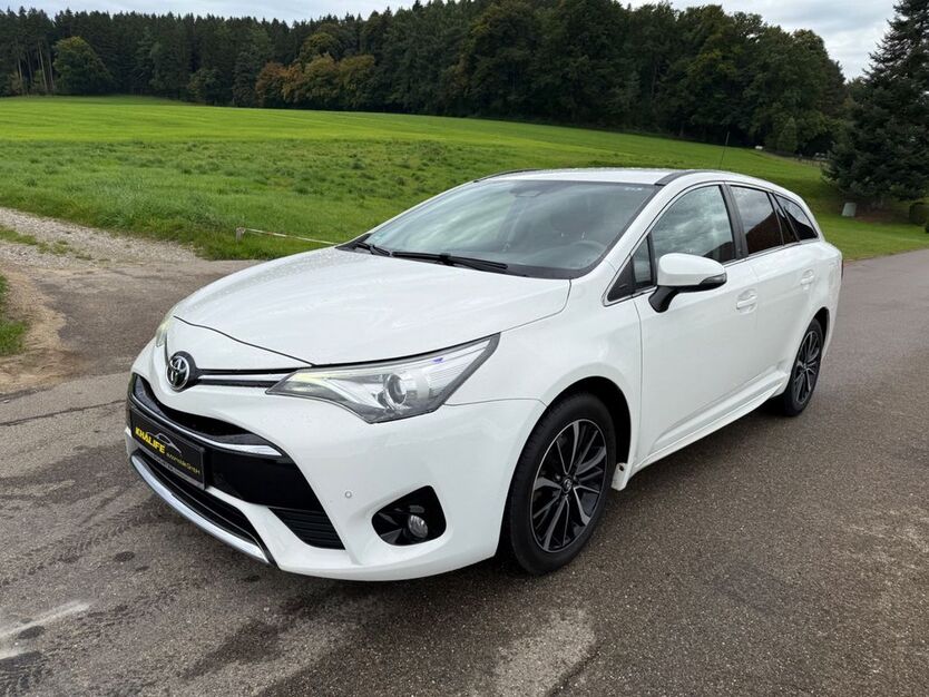 Toyota Avensis 204.610 km 9.899 € Winterbach bei Günzburg 89368