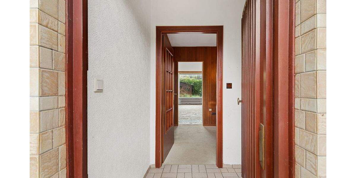 Charmanter Bungalow mit Teillkeller und Einzelgarage in Hamburg Niendorf 3 zimmer