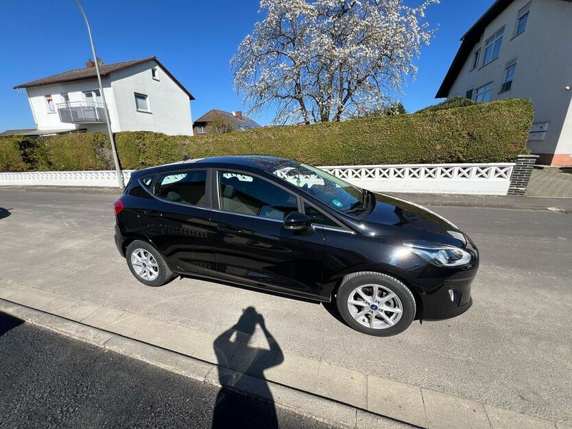 Ford Fiesta 33.300 km 14.200 € Echzell 61209