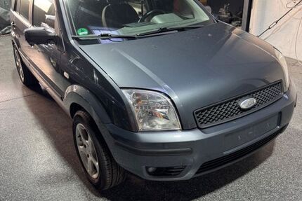 Ford Fusion 133.000 km 2.400 &euro; Schwelm 58332
