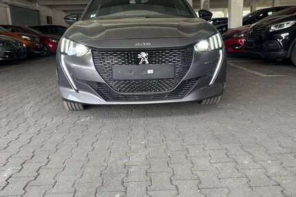 Peugeot 208 32.838 km 16.390 &euro; Mainz 55128