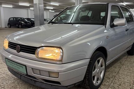VW Golf 84.000 km 3.498 &euro; Suhl 98528