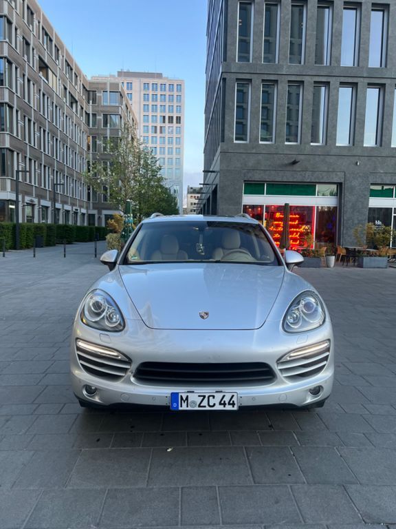 Porsche Cayenne 201.000 km 16.200 € Garching bei München 85748