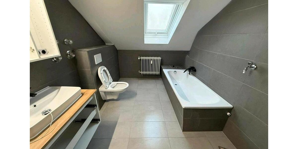 Dachgeschoßwohnung Pfaffenhofen an der Ilm - 3 Zimmer, 63 m&sup2;, 243.000&euro; | Angebot:26494916