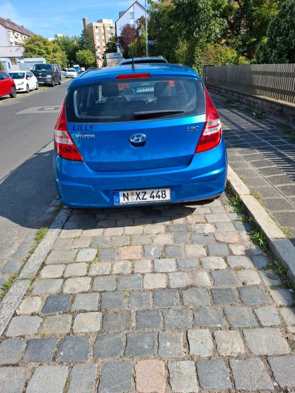 i30