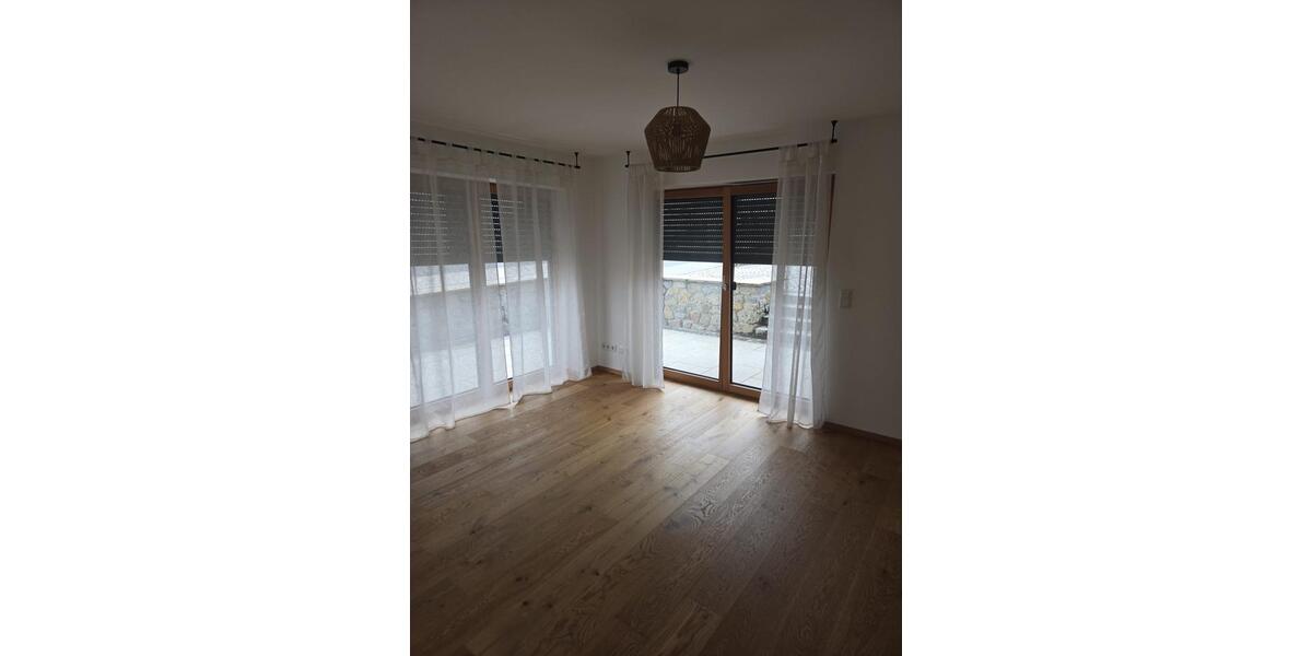Erdgeschoßwohnung Neuhaus am Inn - 3 Zimmer, 84 m&sup2;, 790&euro; | Angebot:26112471