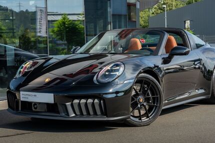 Porsche 992 3.065 km 209.800 &euro; Siegen 57080