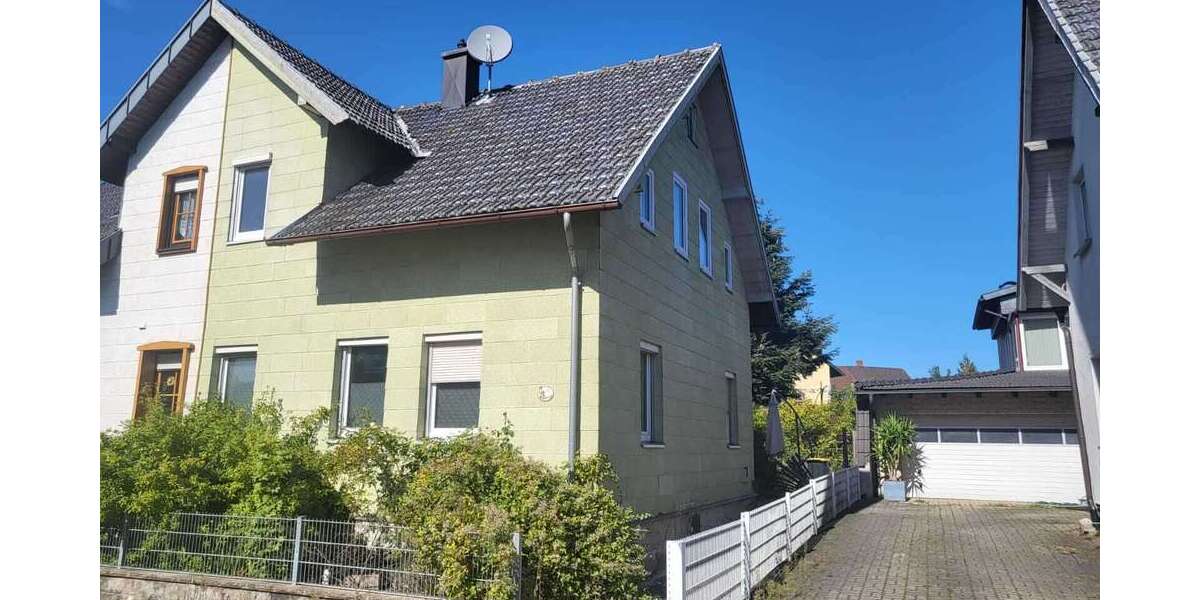 Haus zum Kaufen in Neustadt bei Coburg 110.000 € 107 m² 4 zimmer