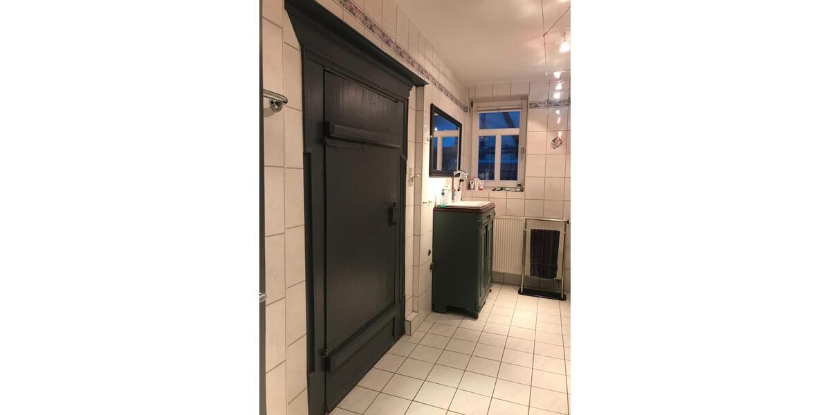 Einfamilienhaus Rotenburg an der Fulda - 9 Zimmer, 235 m&sup2;, 220.000&euro; | Angebot:26879309
