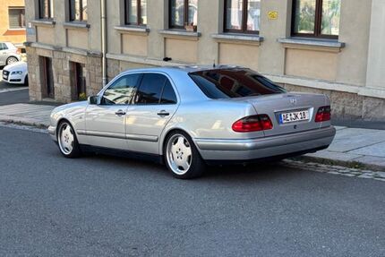 Mercedes-Benz 320 118.000 km 10.300 &euro; Auerbach 08209