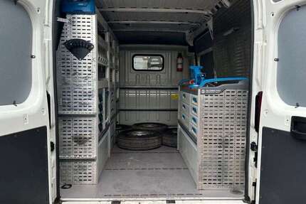Peugeot Boxer 45.054 km 18.990 &euro; Sindelfingen 71065