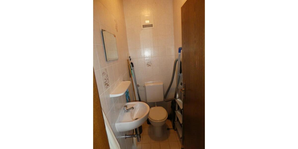 Dachgeschoßwohnung Straubing - 3 Zimmer, 65 m&sup2;, 170.000&euro; | Angebot:26337817