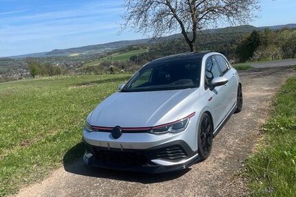 VW Golf 95.700 km 30.499 &euro; Großkrotzenburg 63538