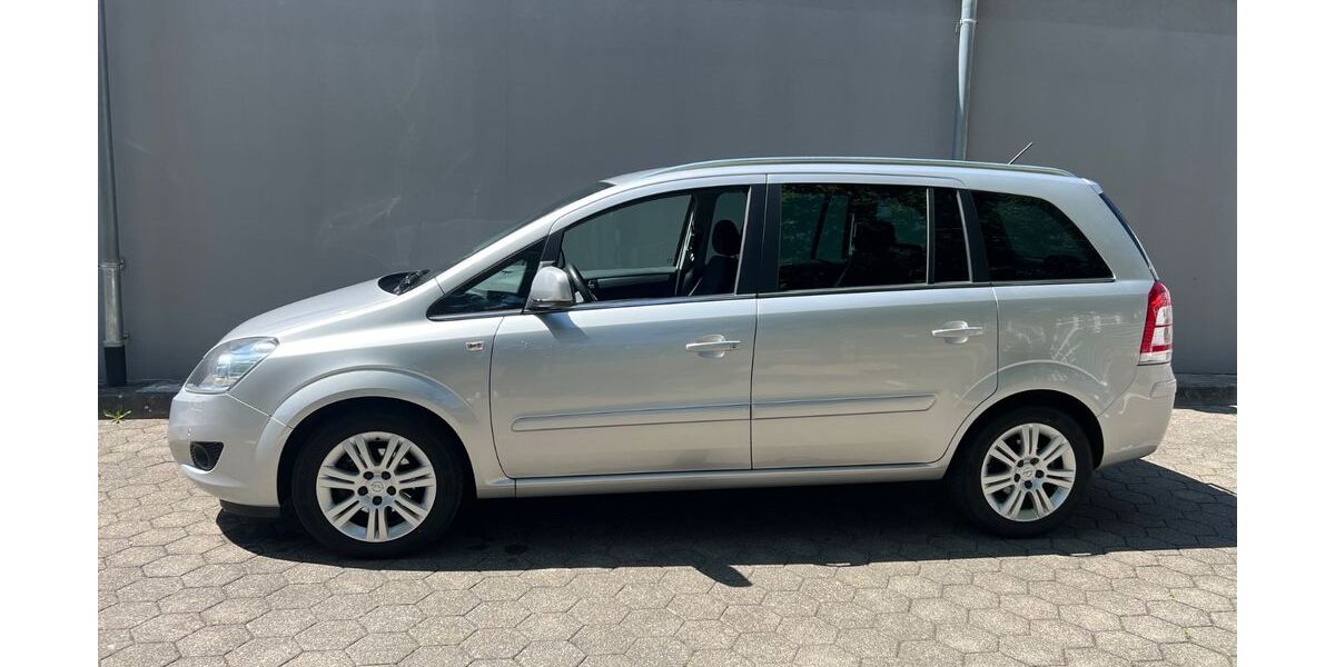 Opel Zafira 130.000 km 1.999 &euro; Stuttgart 70567