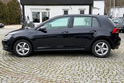 VW Golf 163.922 km 7.899 &euro; Herborn 35745