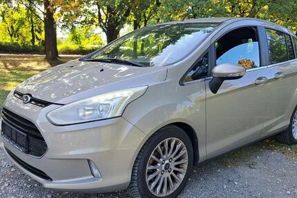 Ford B-Max 33.000 km 4.600 &euro; Reutlingen 72766