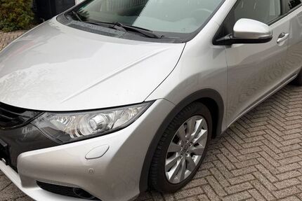 Honda Civic 94.000 km 9.900 &euro; München 81827