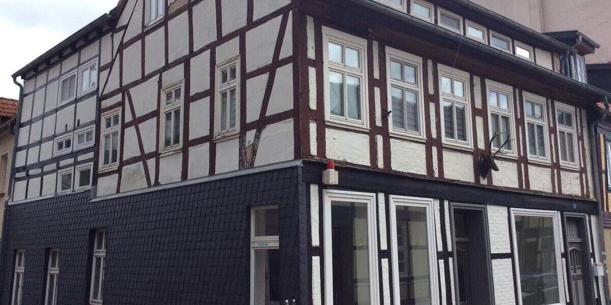 Etagenwohnung Salzwedel - 7 Zimmer, 181 m&sup2;, 89.000&euro; | Angebot:23813001