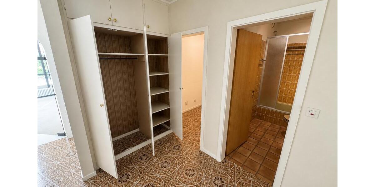 Etagenwohnung Göttingen Oststadt - 4 Zimmer, 142 m&sup2;, 399.000&euro; | Angebot:27197596
