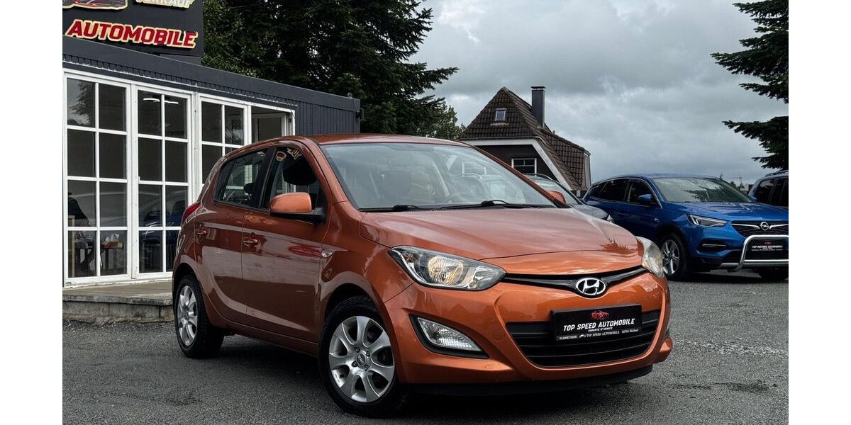 Hyundai i20 65.360 km 7.290 &euro; Meldorf 25704