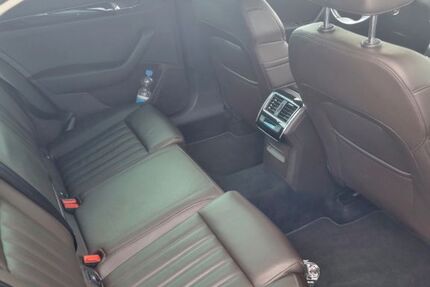 Skoda Superb 153.000 km 16.900 € Frankfurt 60437