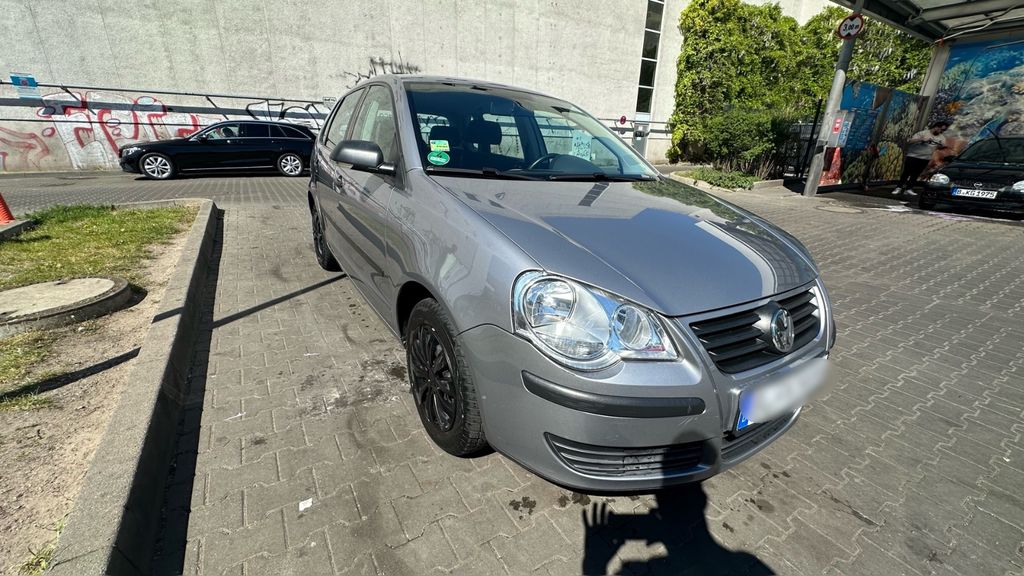 VW Polo 79.000 km 5.420 &euro; Berlin 10967