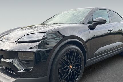 Porsche Macan 9.900 km 89.880 &euro; Pforzheim 75177