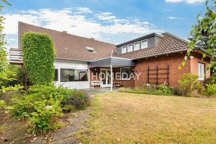 Großzügiges Zweifamilienhaus mit 260 m² Wohnfläche auf 787 m² Grundstück 7 zimmer
