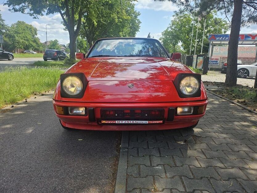 924
