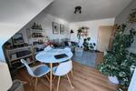 Dachgeschoßwohnung Niederkassel - 2 Zimmer, 45 m&sup2;, 610&euro; | Angebot:26335926