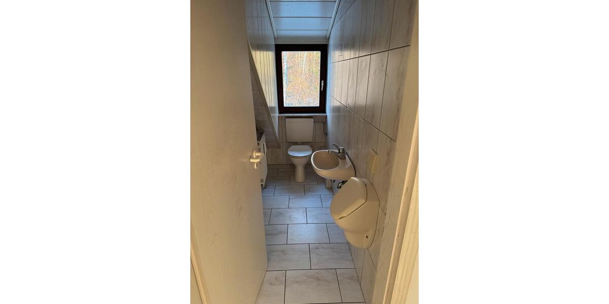 Großzügige 5-Zimmer Wohnung in Waldrandlage mit Süd-Balkon 5 zimmer