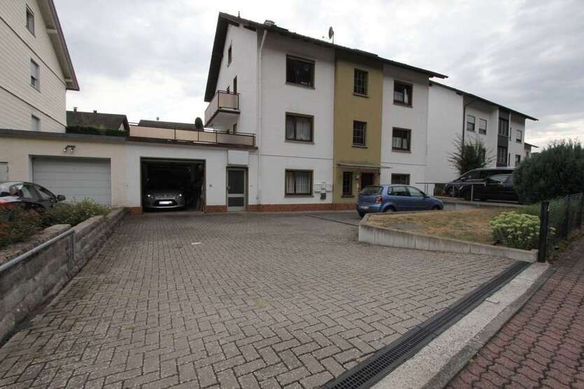 Haus zum Kaufen in Jossgrund 360.000 € 359 m²