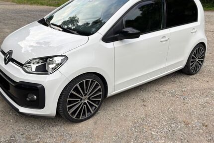 VW up! 129.000 km 7.700 &euro; Uder 37318