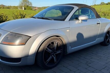 Audi TT 174.000 km 4.490 &euro; Bad Münstereifel 53902