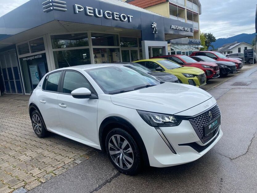 Peugeot 208 81.113 km 13.990 € Penzberg 82377