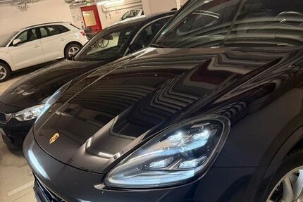 Porsche Cayenne 88.500 km 65.780 &euro; München 81825