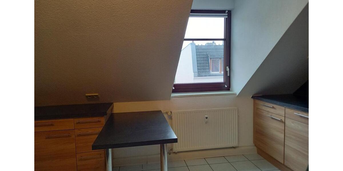 Dachgeschoßwohnung Weißwasser (Oberlausitz) - 2 Zimmer, 43 m&sup2;, 400&euro; | Angebot:25223107