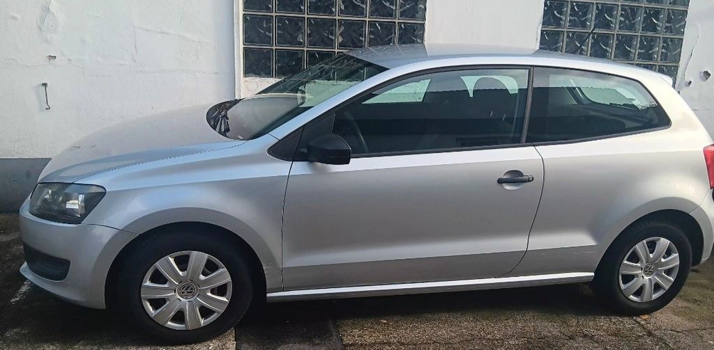 VW Polo 68.000 km 3.300 &euro; berlin 13407