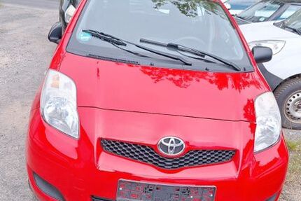 Toyota Yaris 109.000 km 3.600 &euro; Marburg 35039