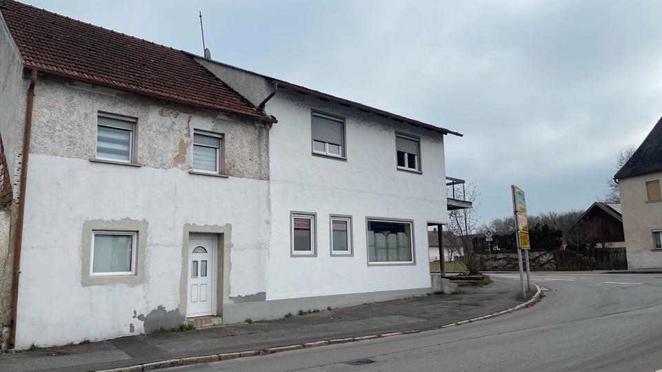 Mehrfamilienhaus, Wohnhaus Nittenau - 9 Zimmer, 380 m&sup2;, 405.000&euro; | Angebot:24614093