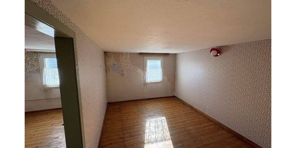 Einfamilienhaus Hellenthal Kreuzberg - 6 Zimmer, 133 m&sup2;, 199.000&euro; | Angebot:25729198