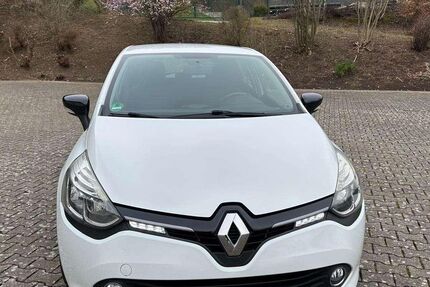 Renault Clio 182.000 km 4.690 &euro; Lennestadt-Meggen 57368