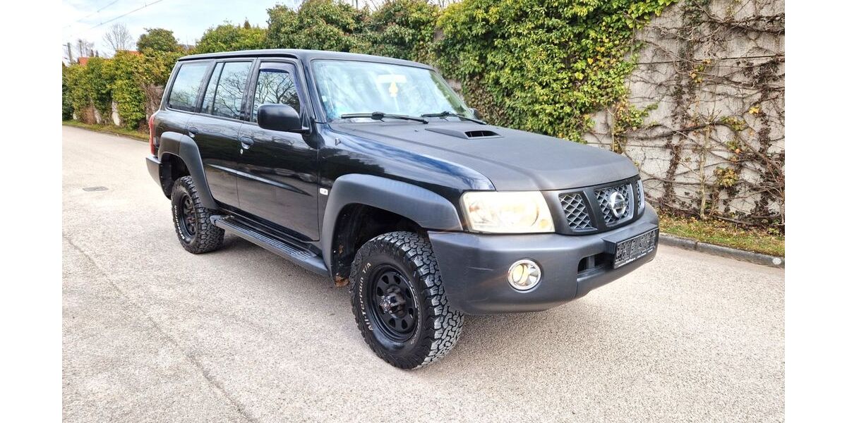 Nissan Patrol 295.000 km 13.990 &euro; München 80935
