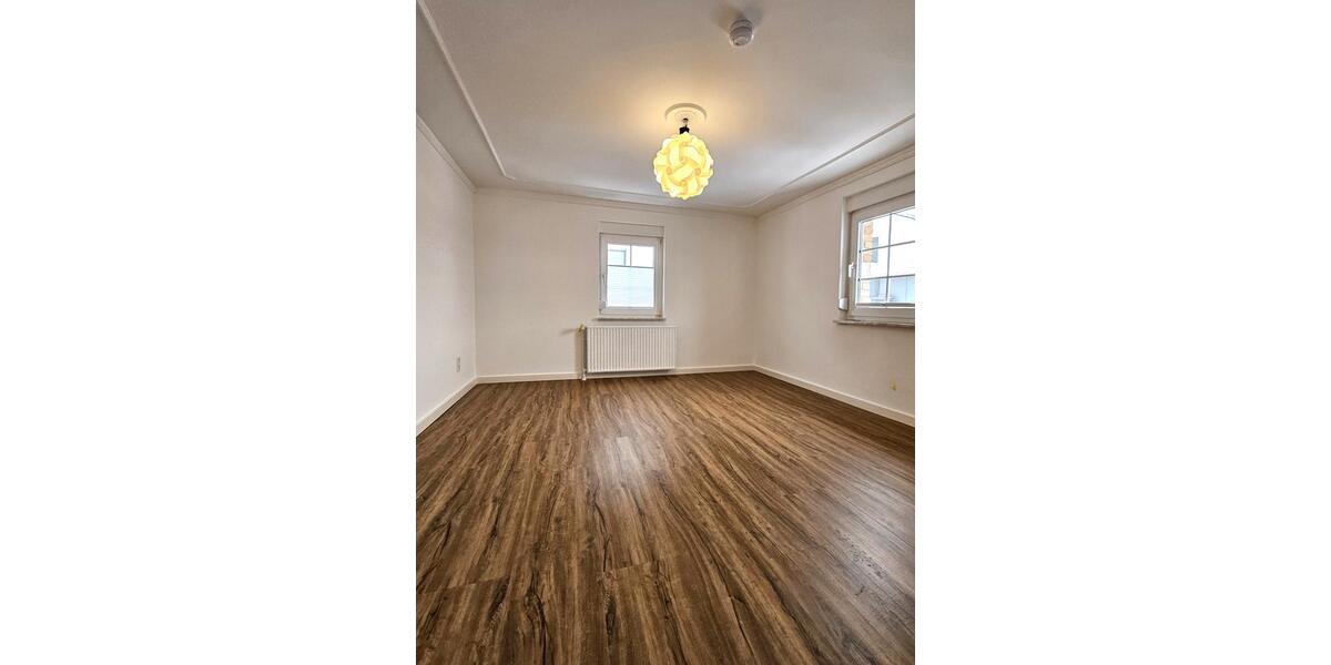 Einfamilienhaus Wipperfürth - 5 Zimmer, 227 m&sup2;, 1.950&euro; | Angebot:26310471