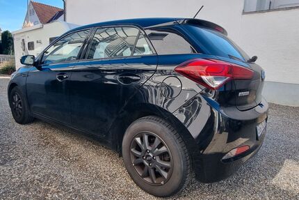Hyundai i20 60.000 km 9.395 &euro; Weiterstadt 64331