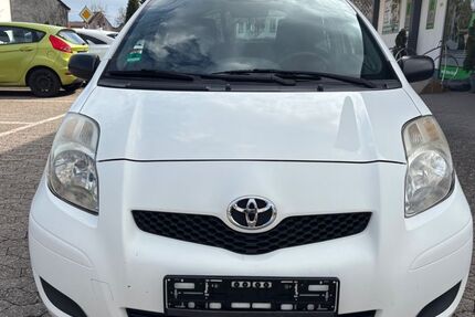 Toyota Yaris 180.000 km 2.690 &euro; Nohfelden O.t. Wolfersweiler 66625